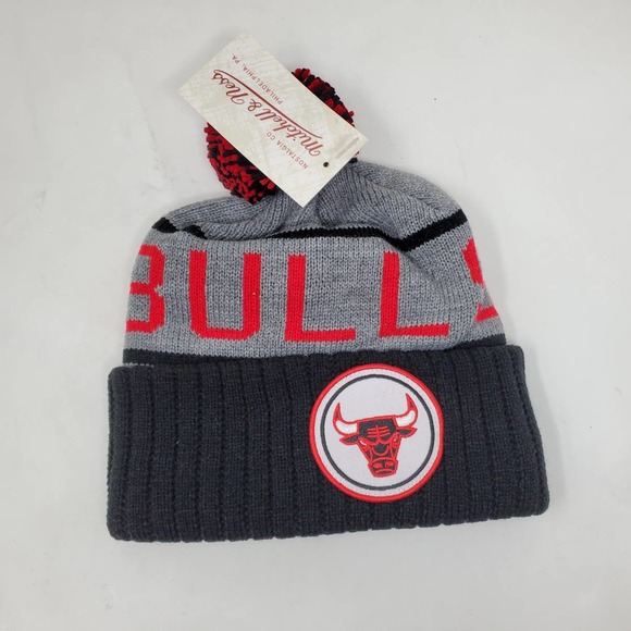 NBA Mitchell & Ness High Gray Pom Knit Hat - Chicago Bulls - Picture 1 of 3